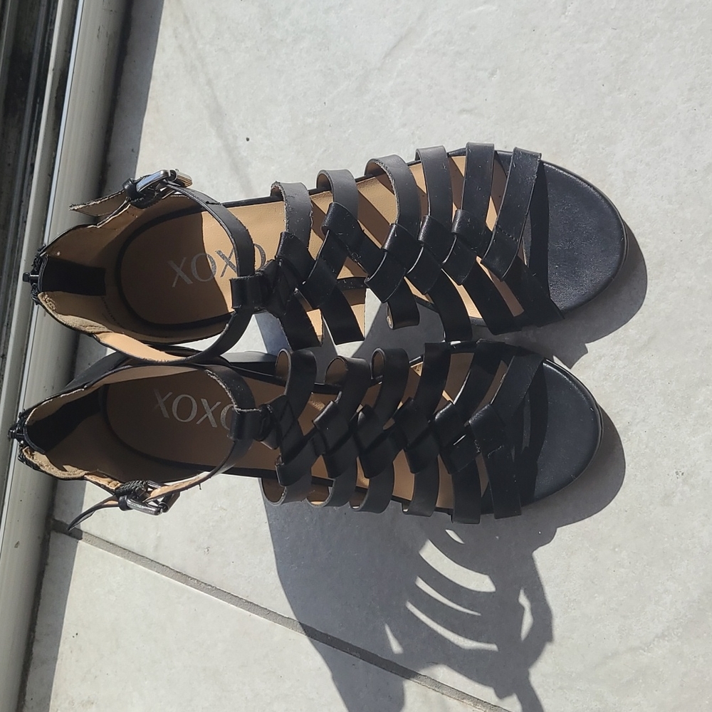 XOXO sandles black 7.5